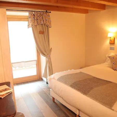 Mi Casa Tu Casa Bed & Breakfast Brusson