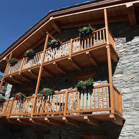 Mi Casa Tu Casa Bed & Breakfast 2*