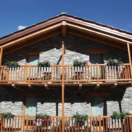 Mi Casa Tu Casa Brusson