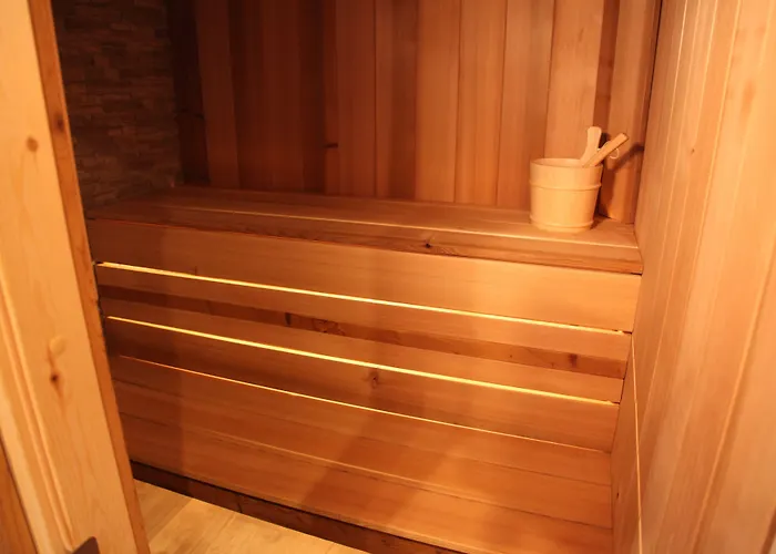 Mi Casa Tu Casa 3* بروسون